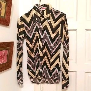 Funky Vintage 70s fly/ dagger collar shirt S/XS
